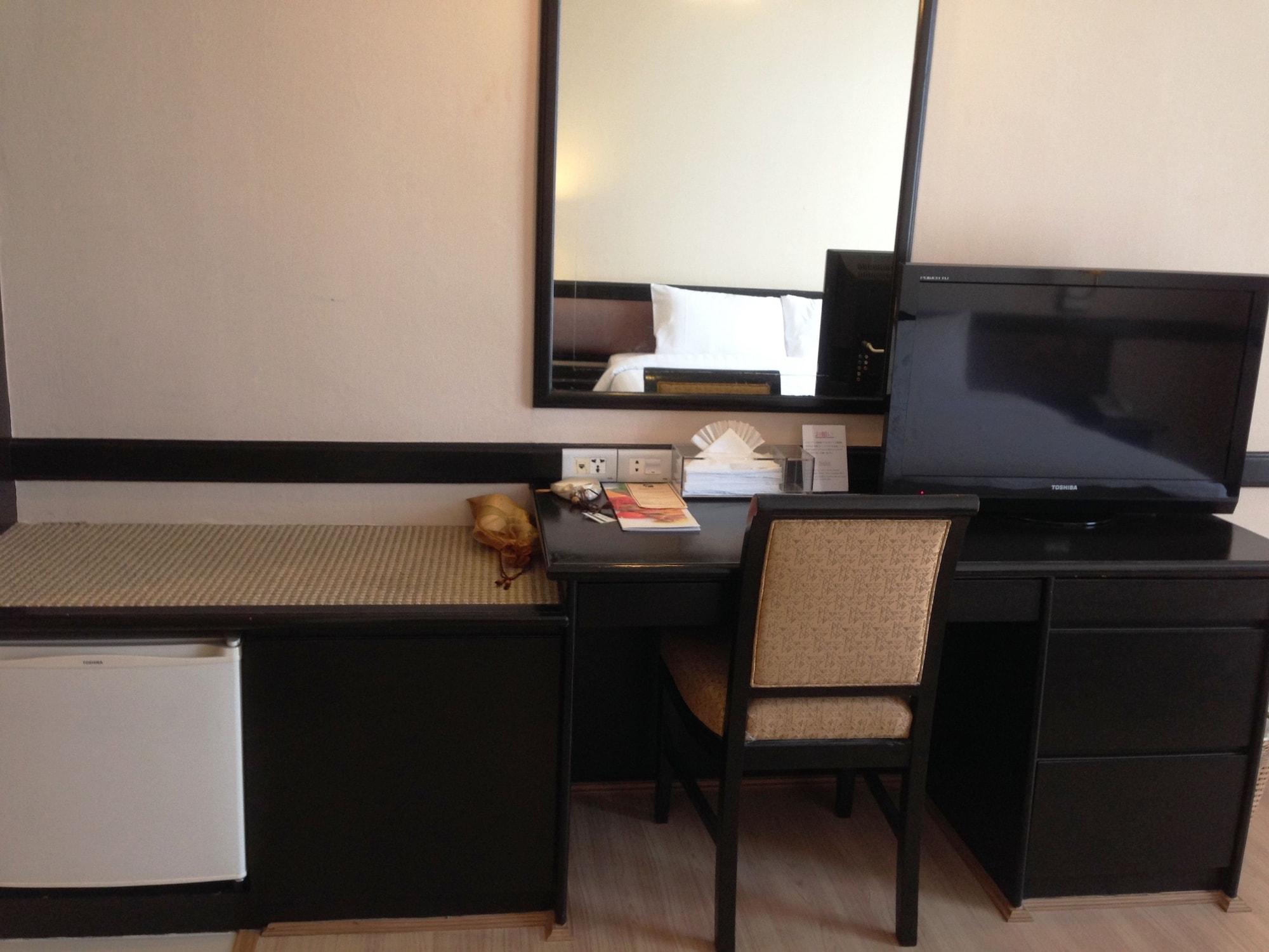 The City Hotel Sriracha By Bbh Japan Si Racha Luaran gambar
