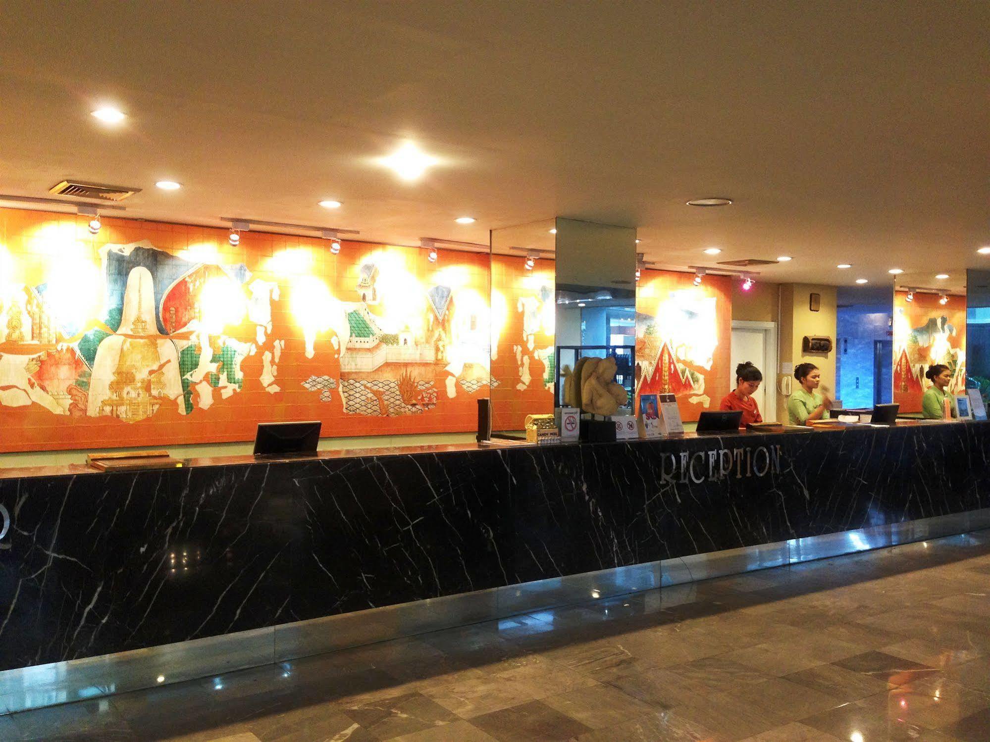 The City Hotel Sriracha By Bbh Japan Si Racha Luaran gambar